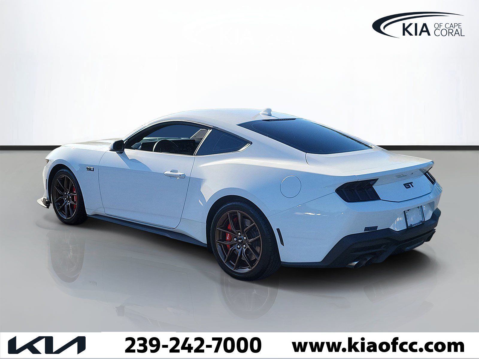 Used 2024 Ford Mustang GT Premium RWD image 4