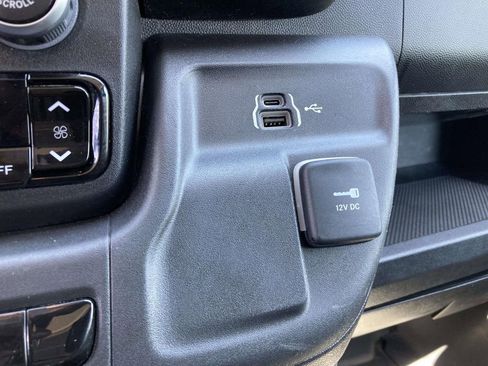 Used 2023 RAM ProMaster 2500 FWD image 22