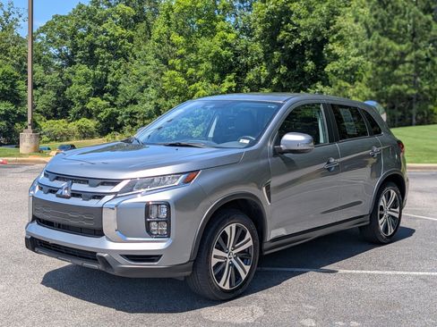 Used 2023 Mitsubishi Outlander Sport SE AWD/4WD image 5