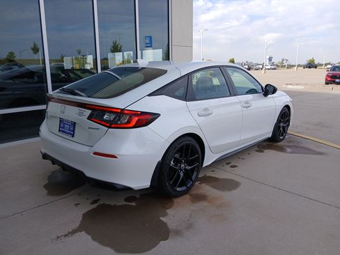 New 2025 Honda Civic Sport image 6