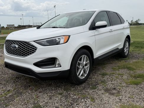 Used 2024 Ford Edge SEL w/ Convenience Package AWD/4WD image 12