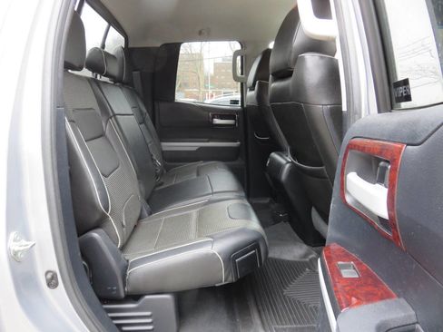 Used 2014 Toyota Tundra SR5 w/ SR5 Upgrade Package AWD/4WD image 22