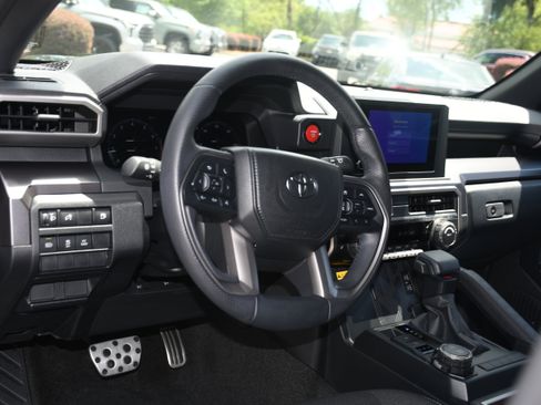 Certified 2025 Toyota 4Runner TRD Sport AWD/4WD image 8