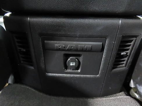 Used 2014 RAM 1500 Sport image 29