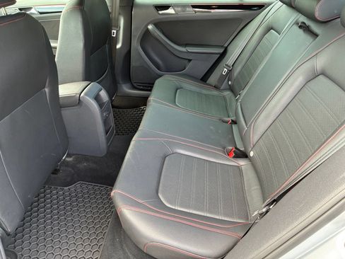 Used 2016 Volkswagen Jetta GLI FWD image 14