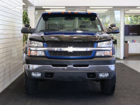 Used 2004 Chevrolet Silverado 2500 LT w/ Skid Plate Package AWD/4WD image 8