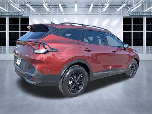 Used 2023 Kia Sportage X-Pro image 3