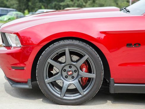 Used 2011 Ford Mustang GT Premium w/ Electronics Pkg RWD image 10