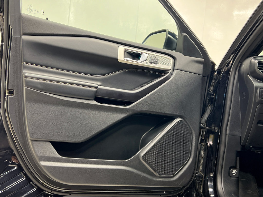 Used 2020 Ford Explorer ST AWD/4WD image 16
