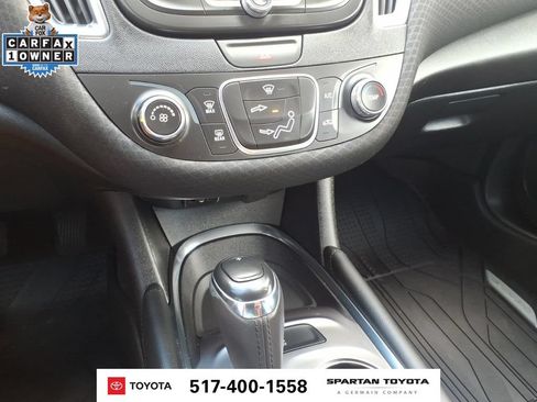Used 2018 Chevrolet Malibu LT FWD image 22