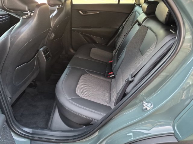 Used 2024 Kia Niro EX FWD image 15