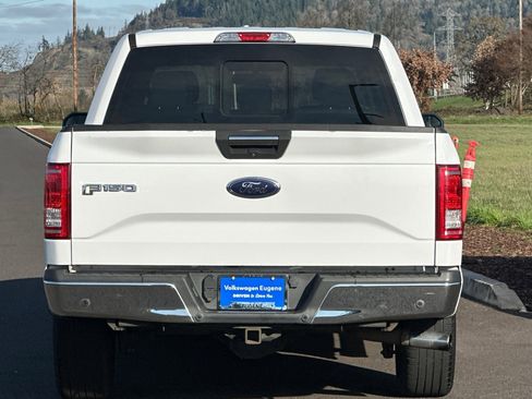 Used 2016 Ford F150 XLT w/ Equipment Group 302A Luxury image 4