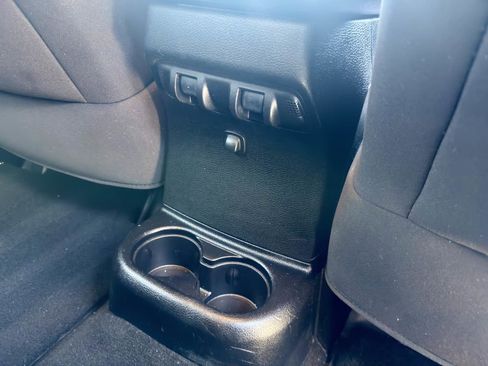 Used 2013 Jeep Wrangler Unlimited Sport image 51