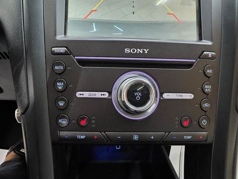 Used 2018 Ford Fusion Titanium FWD image 33