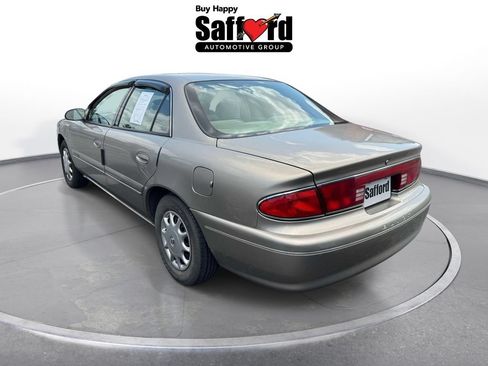 Used 2002 Buick Century Custom w/ Custom Premium Pkg FWD image 2