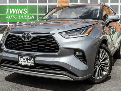 Used 2020 Toyota Highlander Platinum image 1