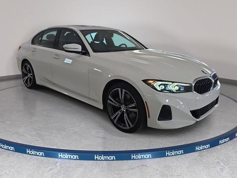 Used 2023 BMW 330i Sedan w/ Premium Package RWD image 3