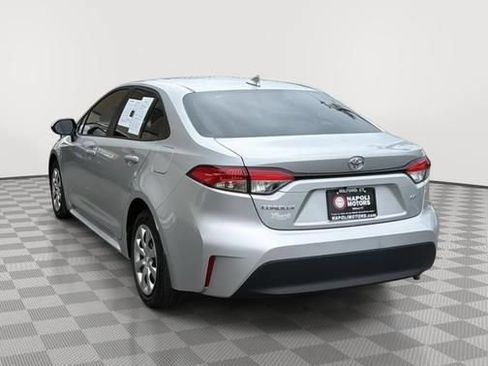 Used 2025 Toyota Corolla LE FWD image 5