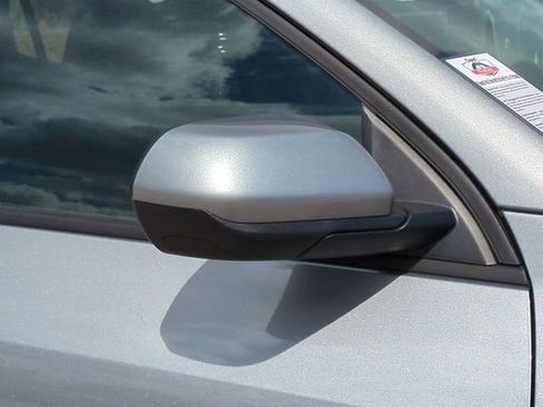 Certified 2025 Chevrolet Equinox LT image 12