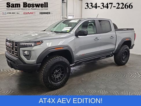 Used 2024 GMC Canyon AT4X w/ AT4X AEV Edition AWD/4WD image 4