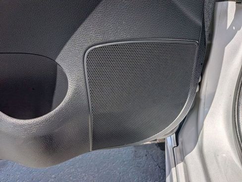Used 2013 Nissan Sentra SR FWD image 33