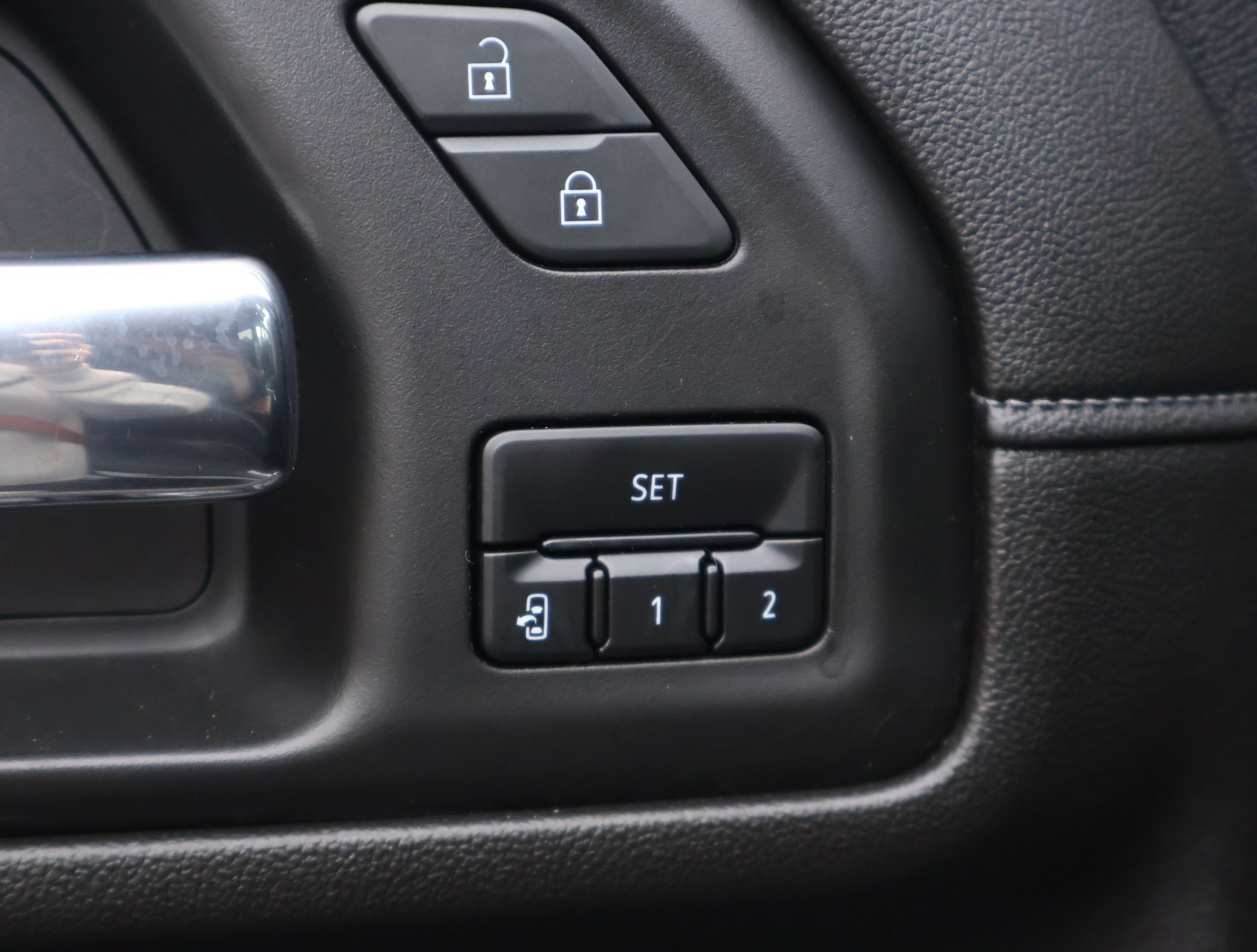 Used 2022 Chevrolet Silverado 3500 High Country AWD/4WD image 9