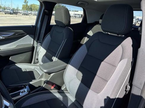New 2026 Chevrolet TrailBlazer LT w/ Convenience Package FWD image 38