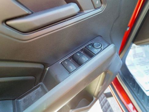 Used 2025 Chevrolet Colorado Trail Boss AWD/4WD image 15