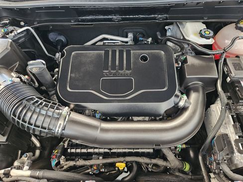 Used 2025 Chevrolet Blazer LT FWD image 35