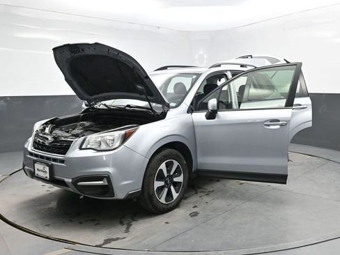 Used 2018 Subaru Forester 2.5i Premium w/ All-Weather Package AWD/4WD image 35
