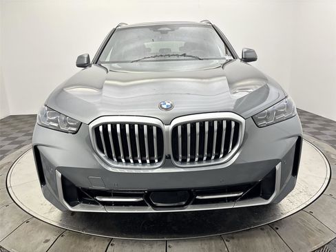 New 2026 BMW X5 xDrive40i w/ Climate Comfort Package image 14