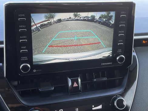 Used 2021 Toyota Corolla LE w/ Carpet Mat Package (TMS) image 28