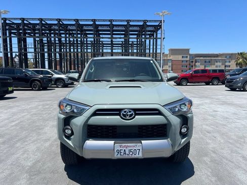 Used 2023 Toyota 4Runner TRD Off-Road AWD/4WD image 2