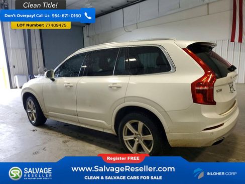 Used 2020 Volvo XC90 T6 Momentum image 3