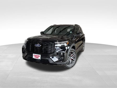 New 2026 Ford Explorer ST-Line RWD image 1