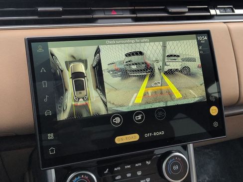 Used 2023 Land Rover Range Rover SE AWD/4WD image 31