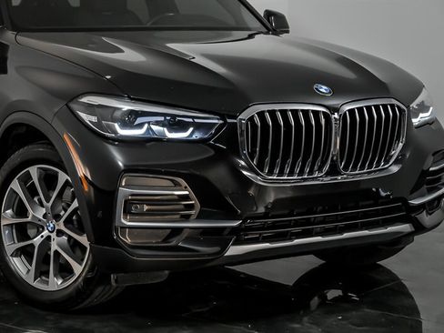 Used 2023 BMW X5 xDrive40i AWD/4WD image 2