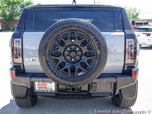 Used 2025 GMC Hummer EV 2X AWD/4WD image 8