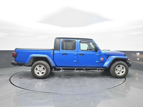 Used 2021 Jeep Gladiator Sport image 9