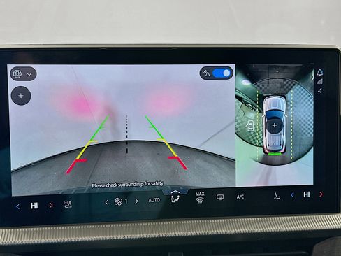 Used 2025 Ford Explorer Platinum w/ LUX Leather Package image 23