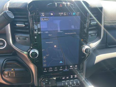 Used 2024 RAM 2500 Laramie w/ Sport Appearance Package image 21