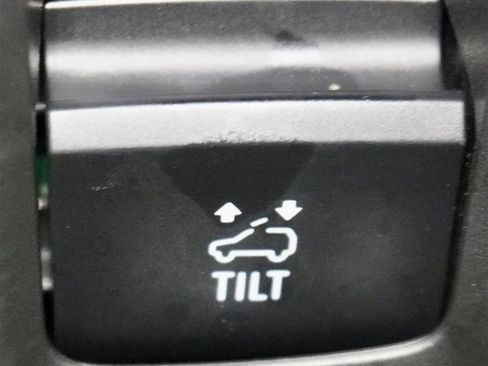 Used 2021 Cadillac Escalade Premium Luxury w/ Driver Assist Tech Package image 46