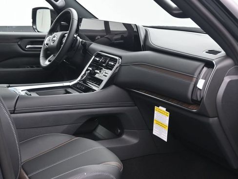 New 2026 Nissan Armada SL w/ Captain's Chari Seat Package AWD/4WD image 6