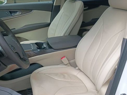 Used 2018 Lincoln MKX Reserve AWD/4WD image 19