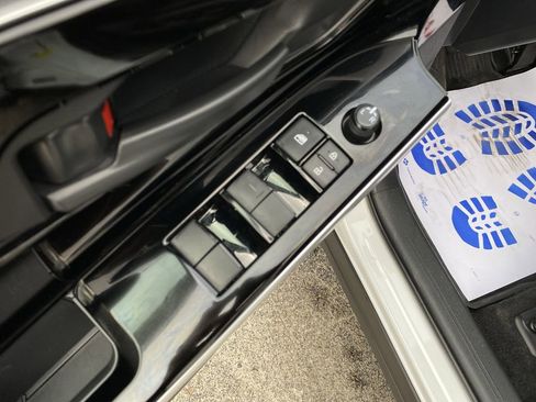 Used 2024 Toyota bZ4X XLE image 37