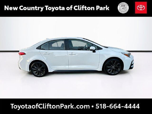 Used 2024 Toyota Corolla SE w/ SE Premium Package FWD image 8