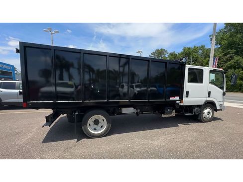New 2024 Chevrolet Low Cab Forward RWD image 3