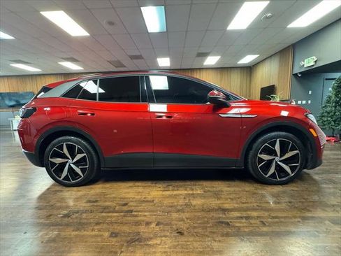 Used 2023 Volkswagen ID.4 Pro image 6