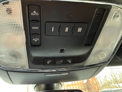 Used 2020 Jeep Grand Cherokee Altitude image 26