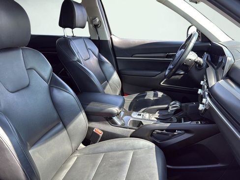 Used 2025 Kia Telluride S AWD/4WD image 39